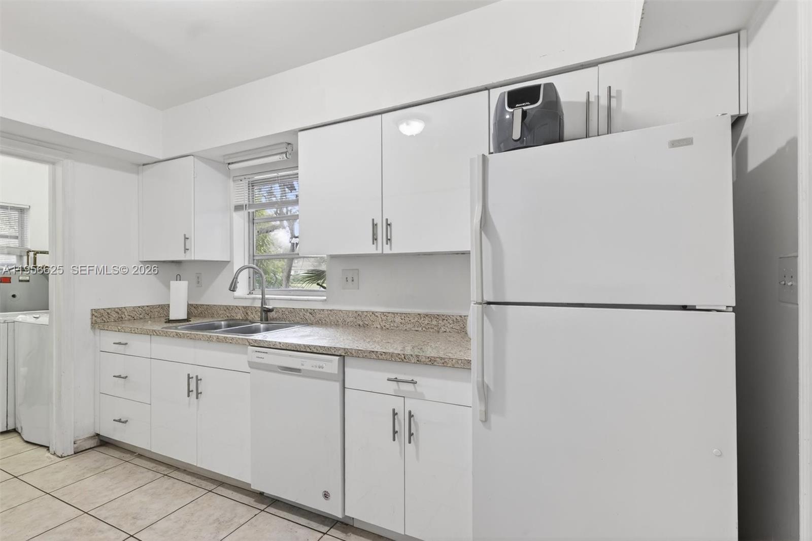 CORAL GABLES RIVIERA SEC - Residential