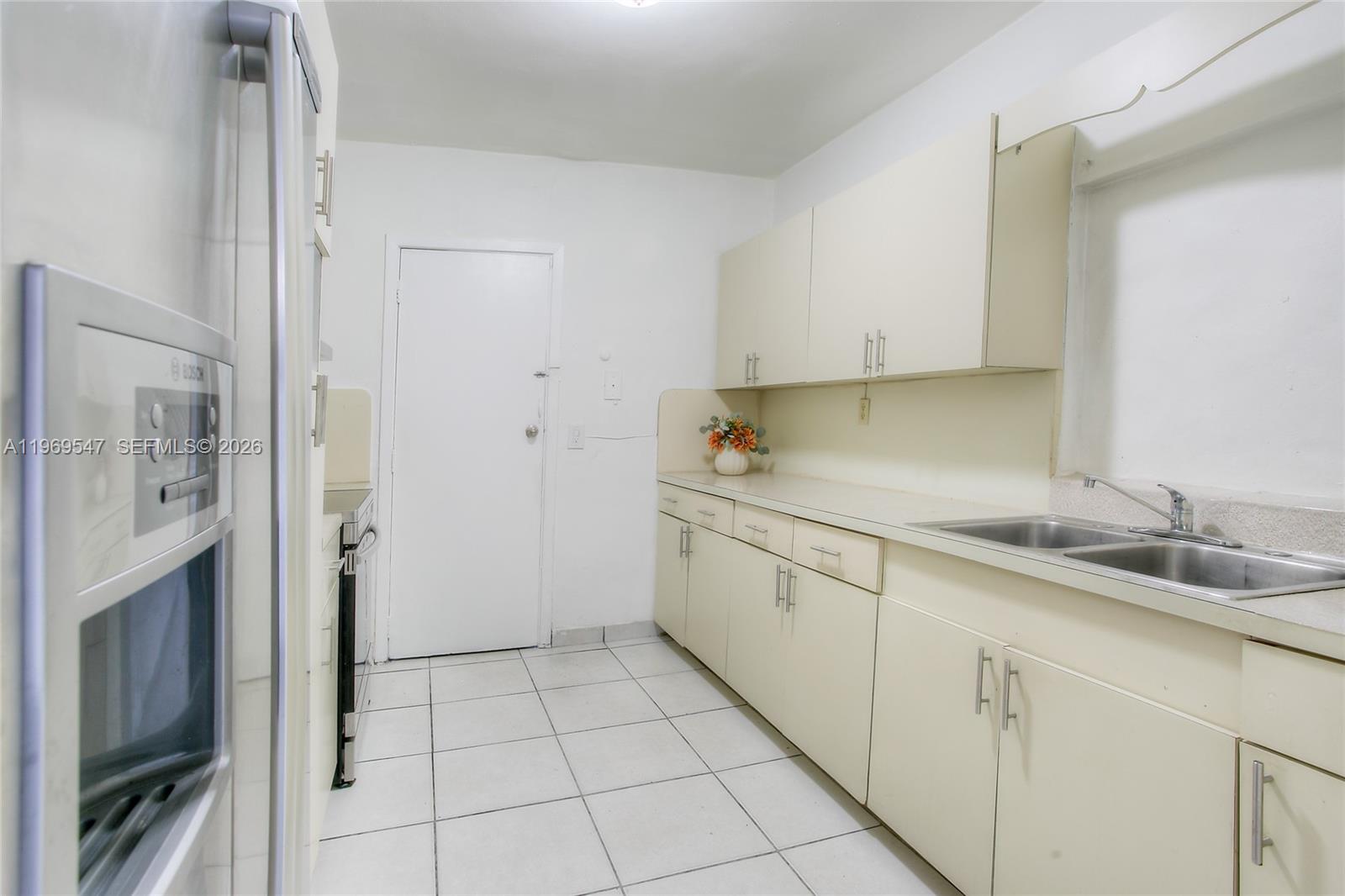 THE TROPICS AMD - Residential Lease