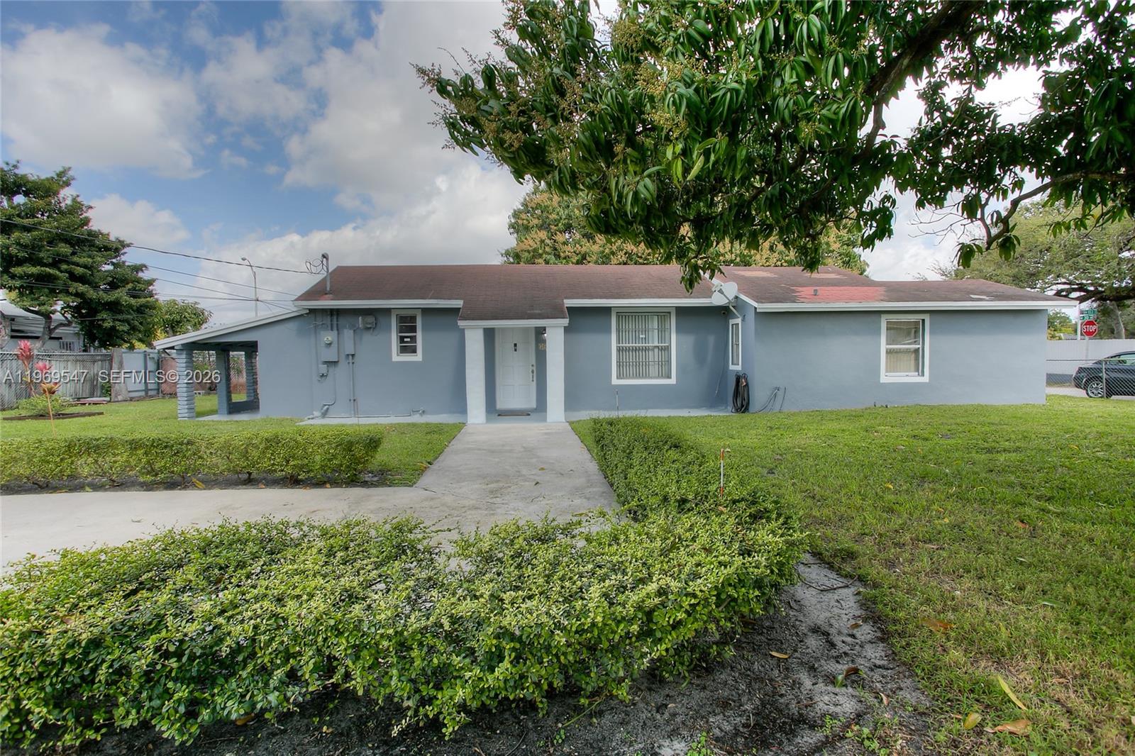 THE TROPICS AMD - Residential Lease