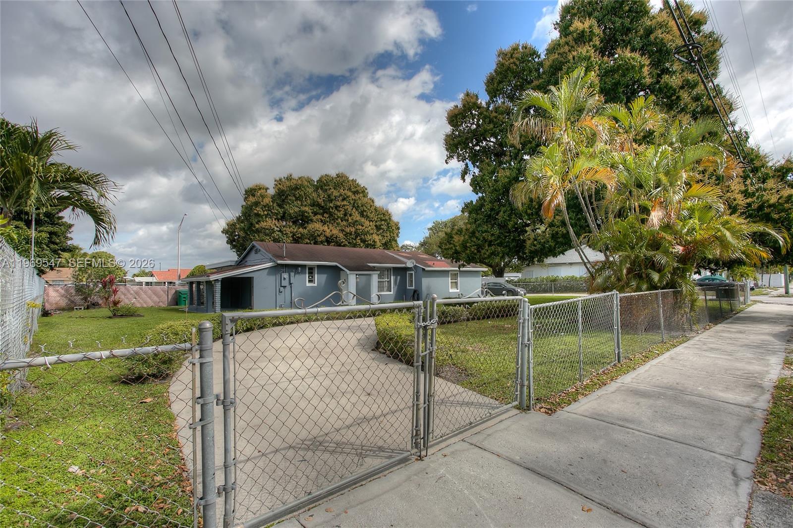 THE TROPICS AMD - Residential Lease