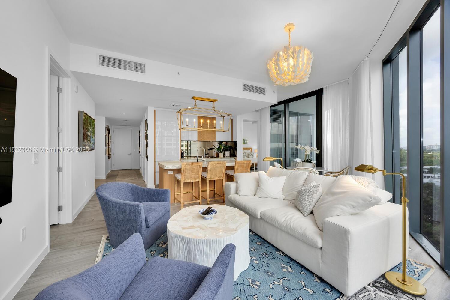 2831 S Bayshore Dr 1005, Miami, Broward County, Florida - 2 Bedrooms  
2 Bathrooms - 