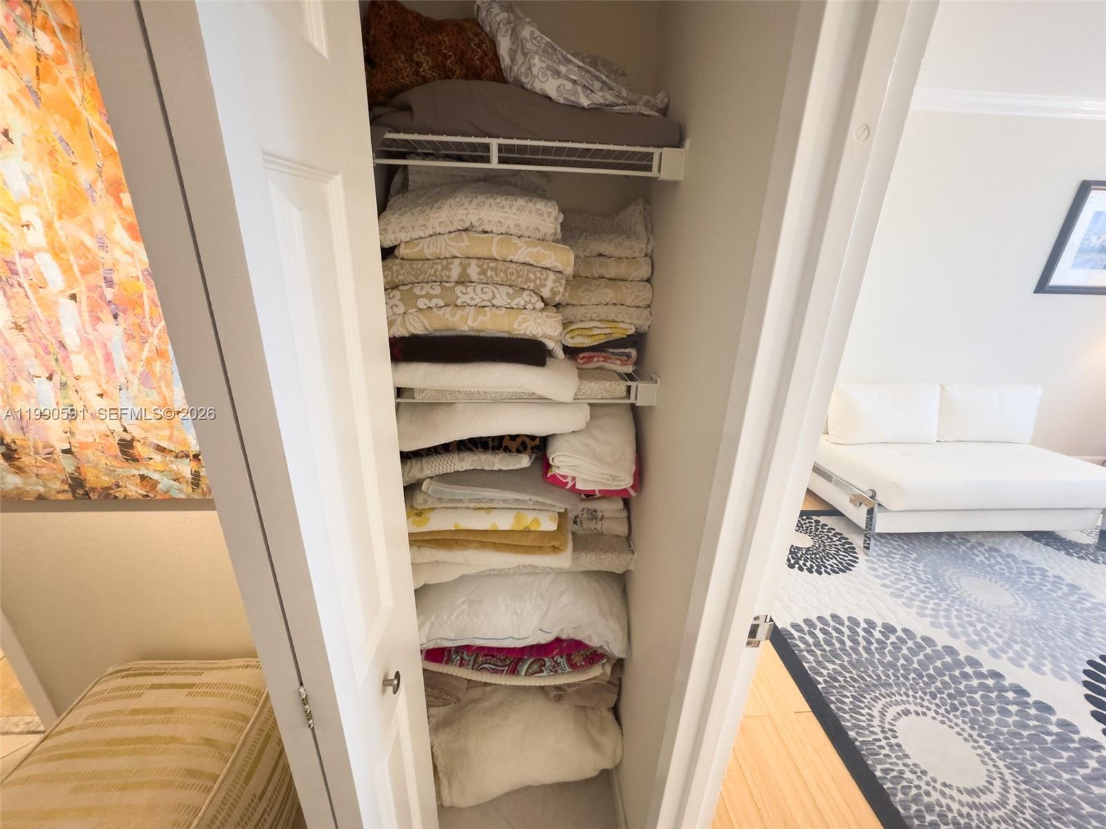 WINSTON TOWERS 500 CONDO - Residential