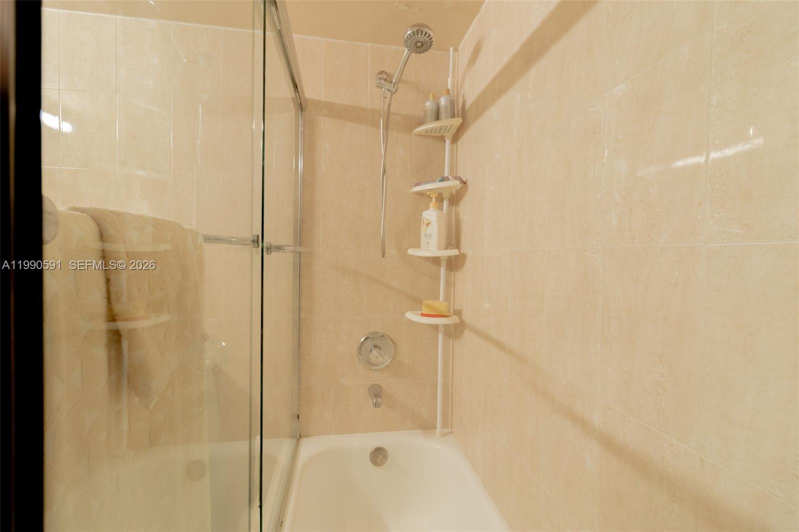 WINSTON TOWERS 500 CONDO - Residential