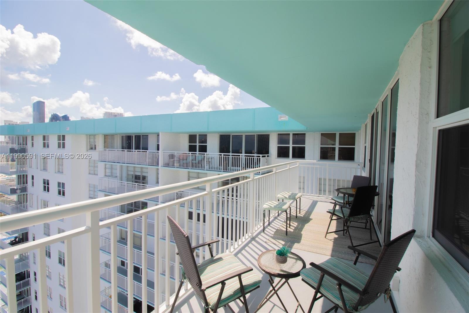 WINSTON TOWERS 500 CONDO - Residential