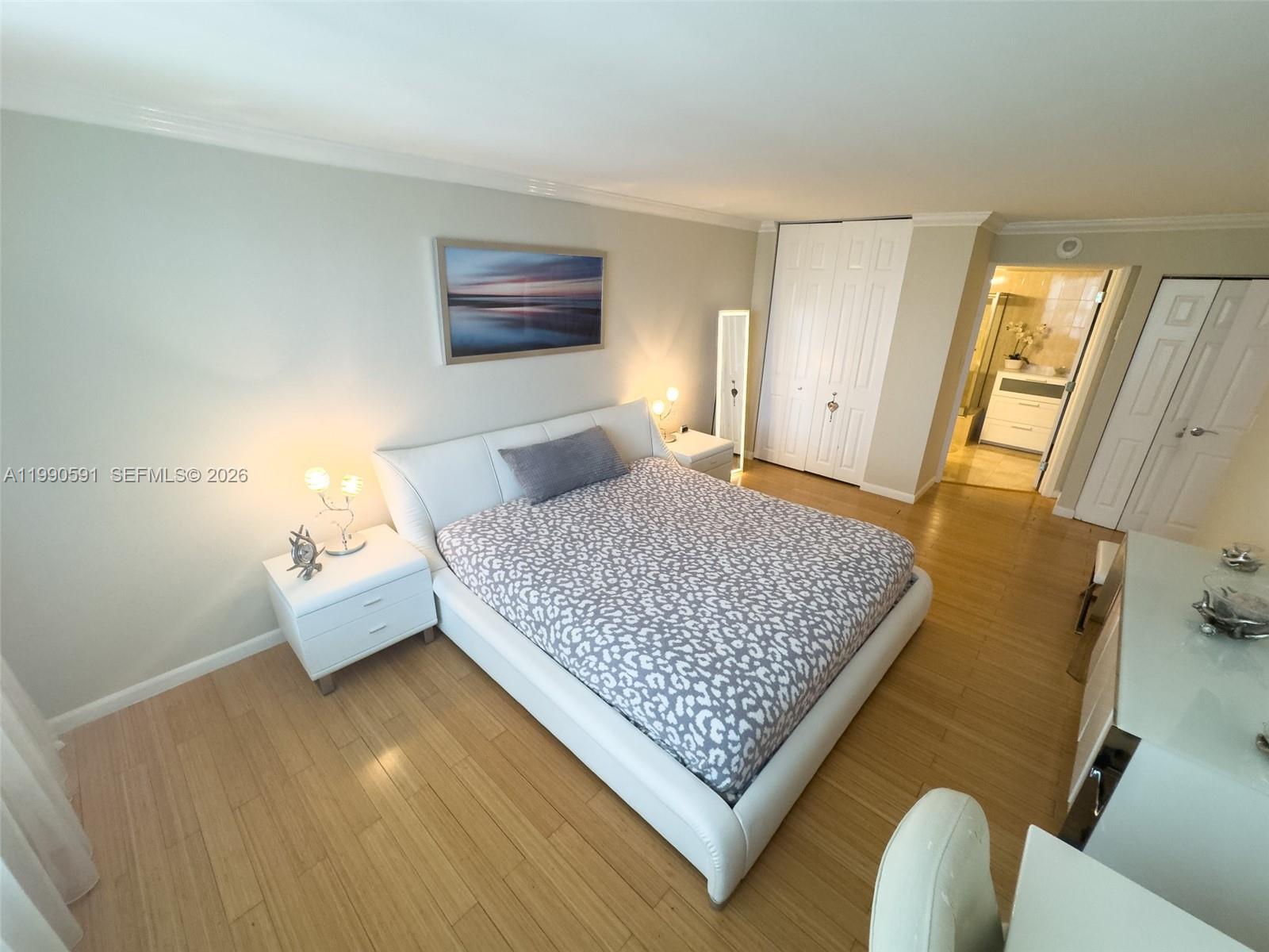 WINSTON TOWERS 500 CONDO - Residential