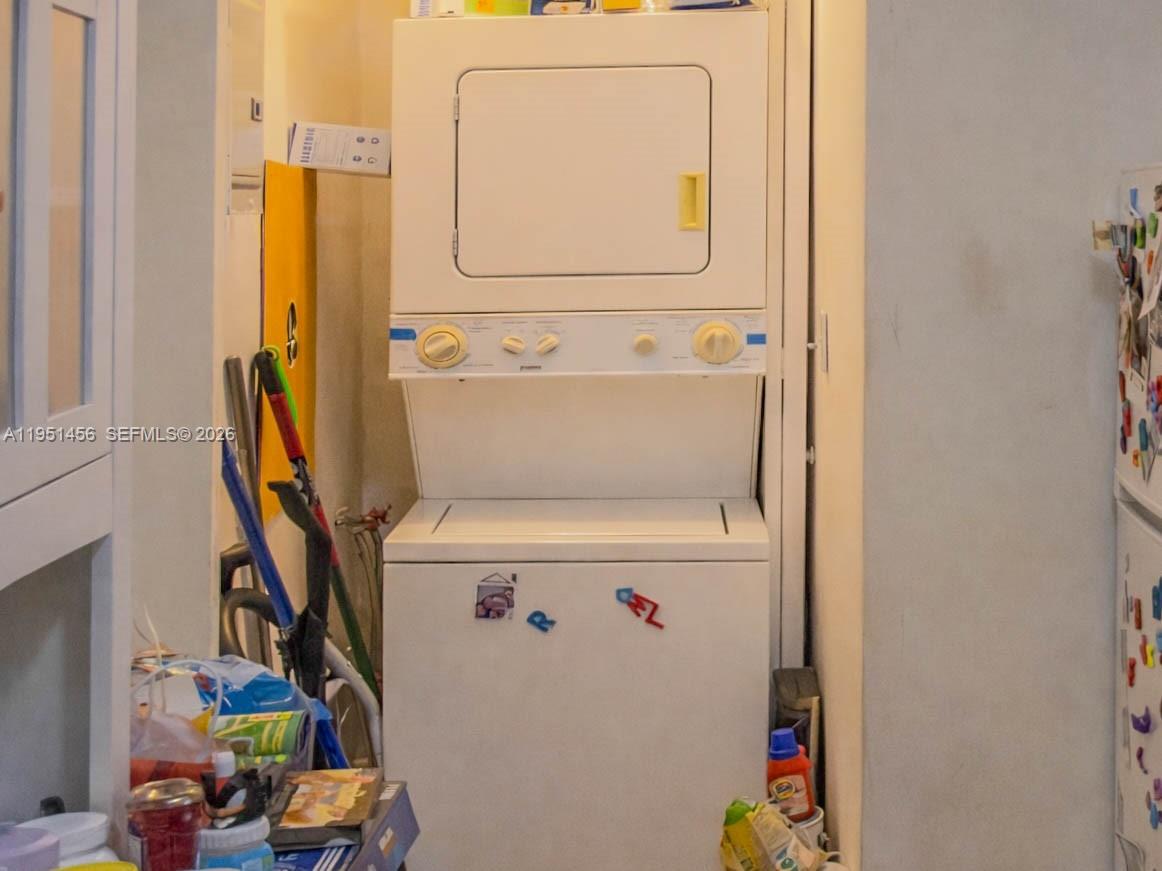 REV PL SEC 2 CC ESTATES - Residential