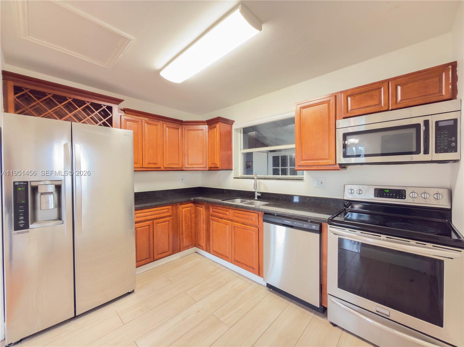 REV PL SEC 2 CC ESTATES - Residential