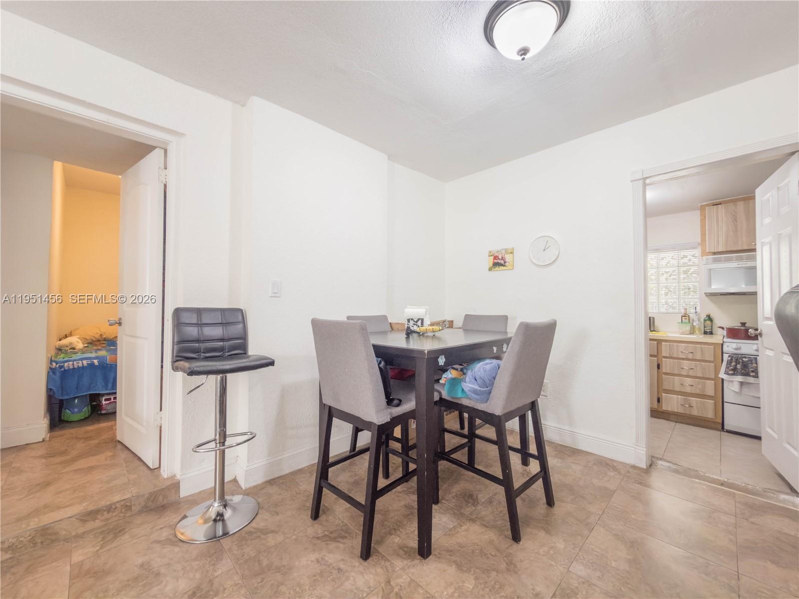 REV PL SEC 2 CC ESTATES - Residential