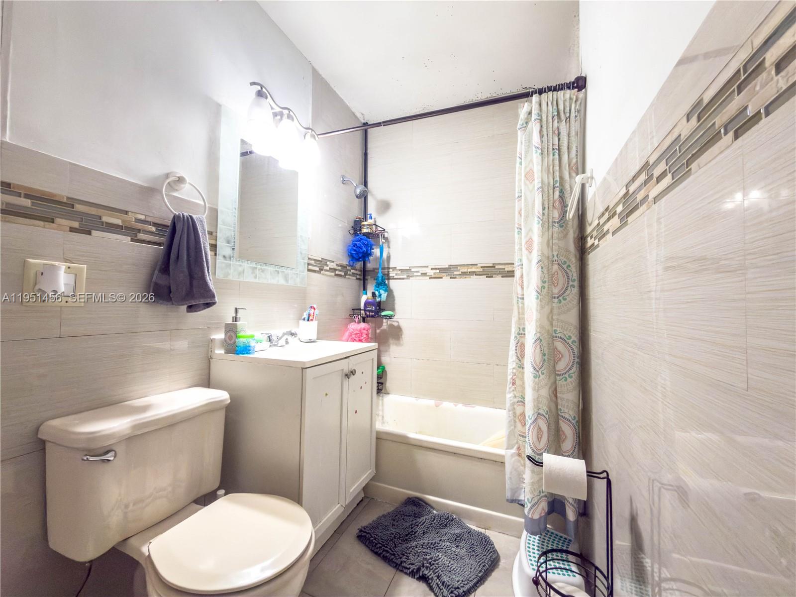 REV PL SEC 2 CC ESTATES - Residential