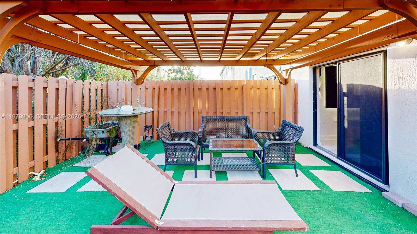 KENDALL ASSEMBLAGE SOUTH - Residential