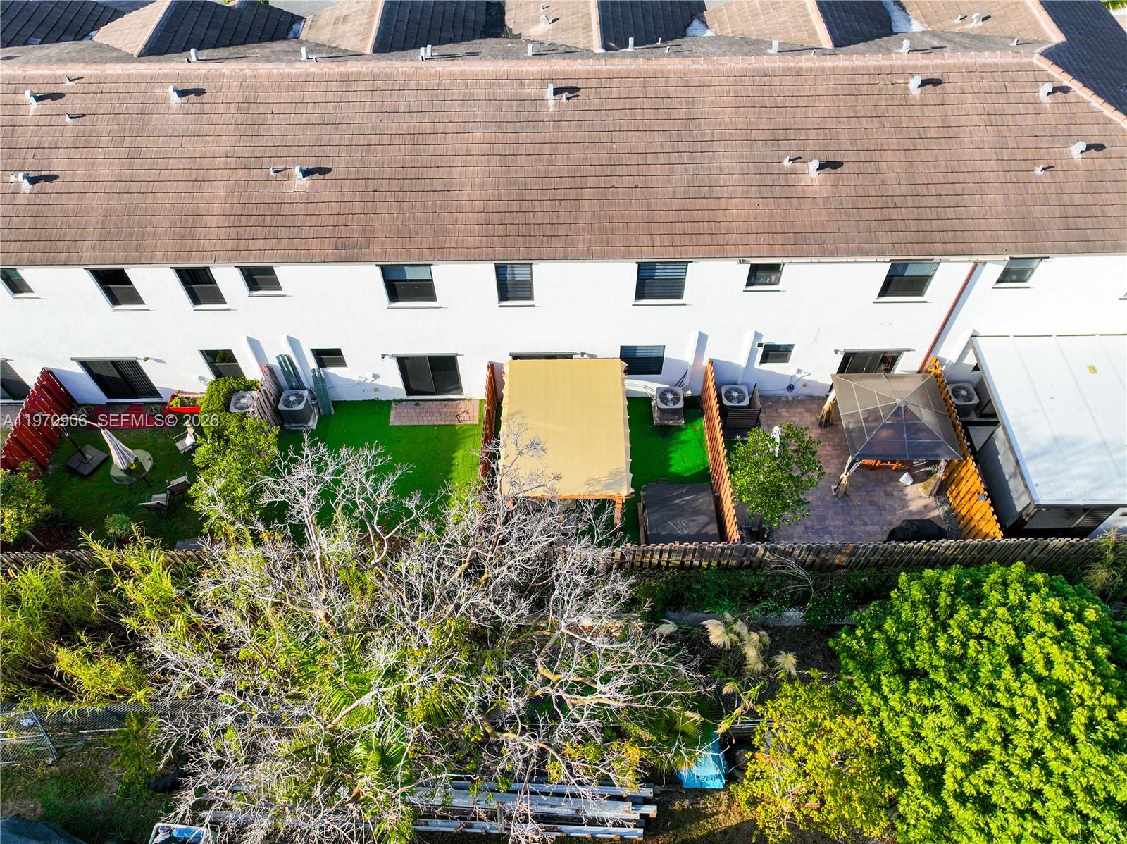 KENDALL ASSEMBLAGE SOUTH - Residential