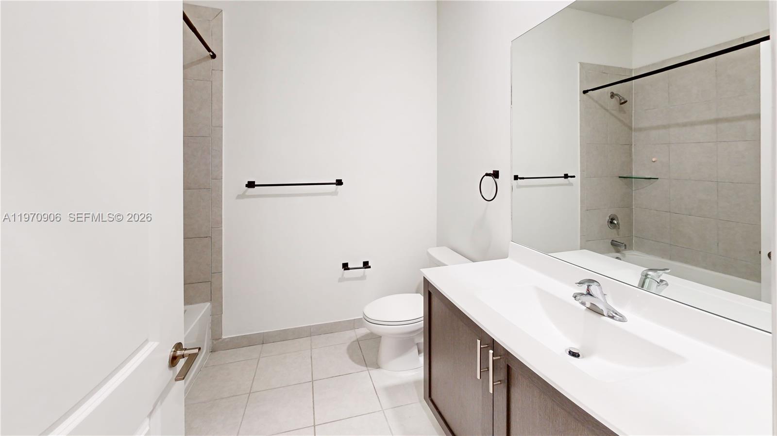 KENDALL ASSEMBLAGE SOUTH - Residential