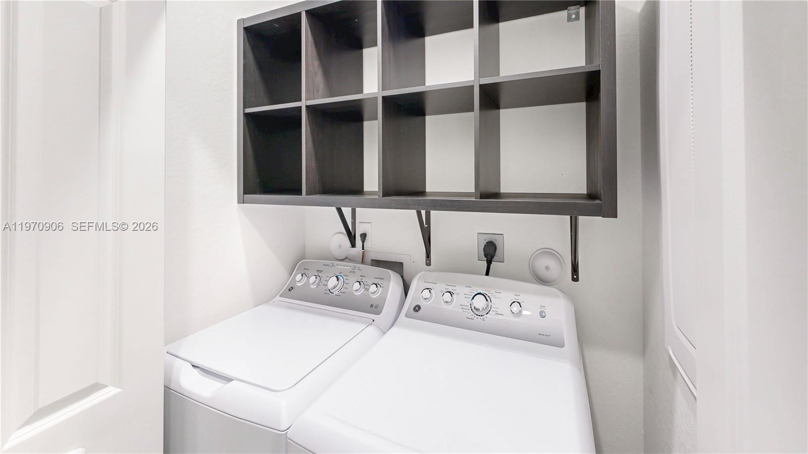 KENDALL ASSEMBLAGE SOUTH - Residential