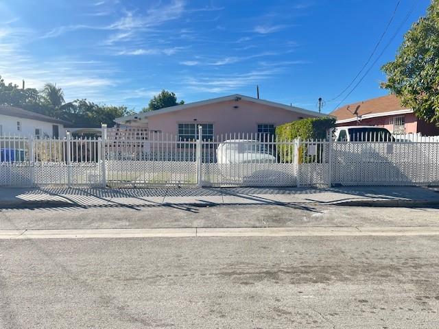 NORTHERN BLVD TRACK - Residential Income