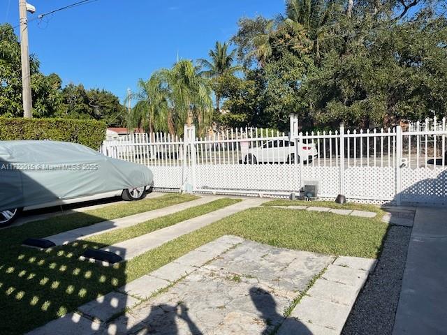 3240 NW 3rd Ave