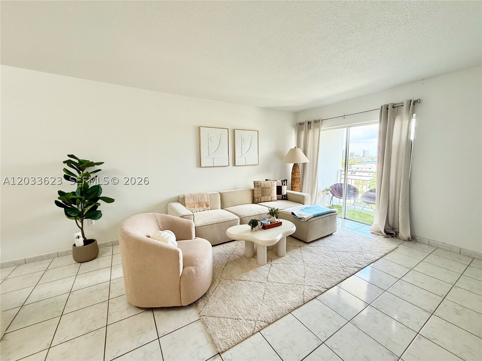 400 Kings Point Dr 928, Sunny Isles Beach FL 33160