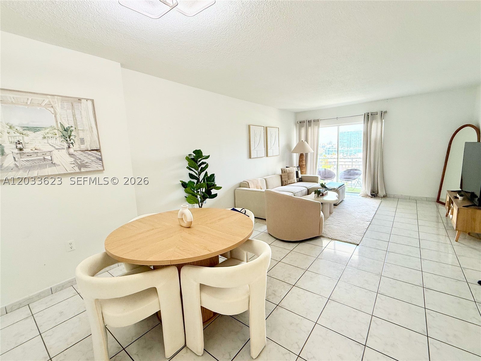 400 Kings Point Dr 928