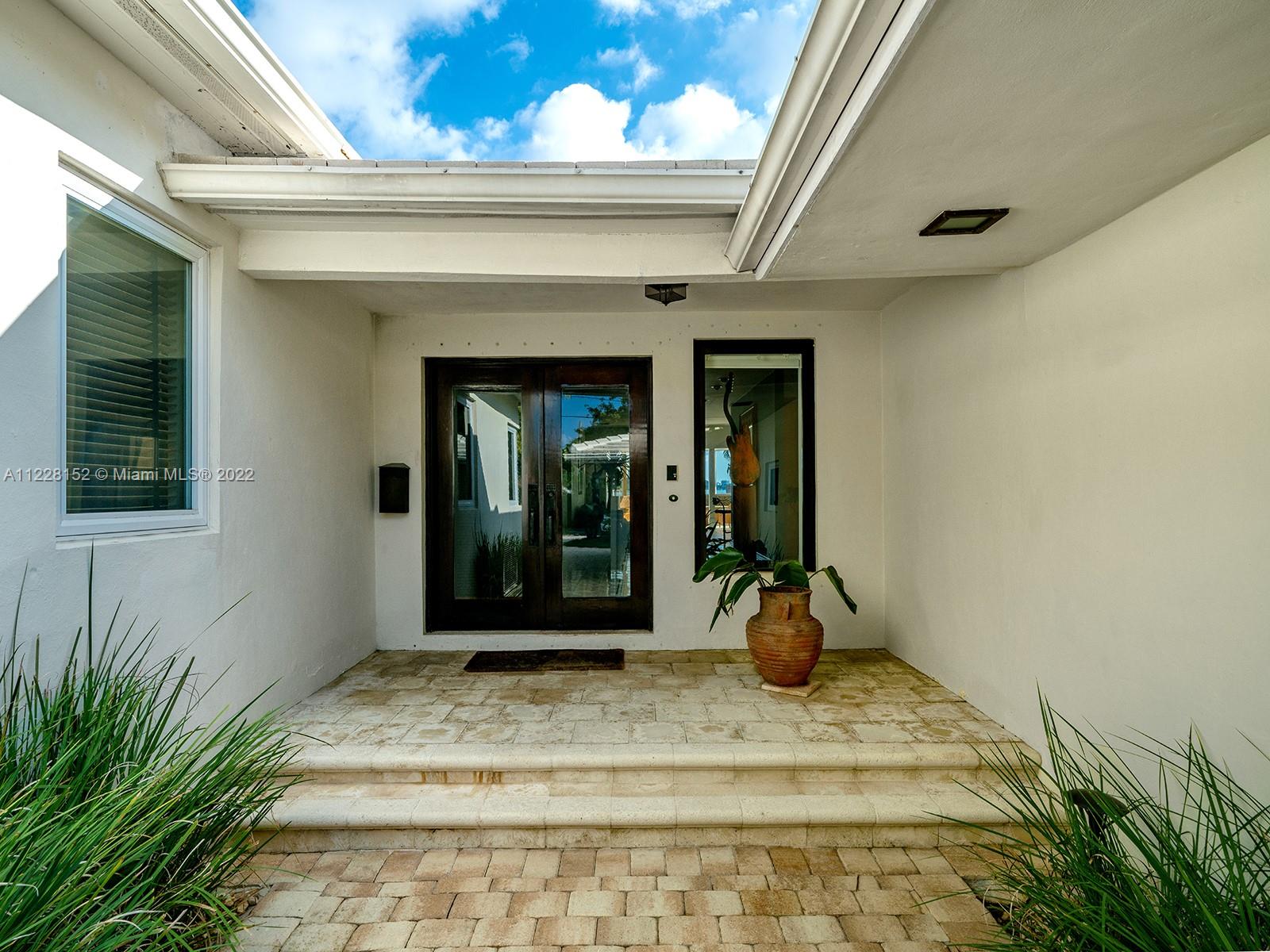 ISLE OF NORMANDY TROUVILL - Residential