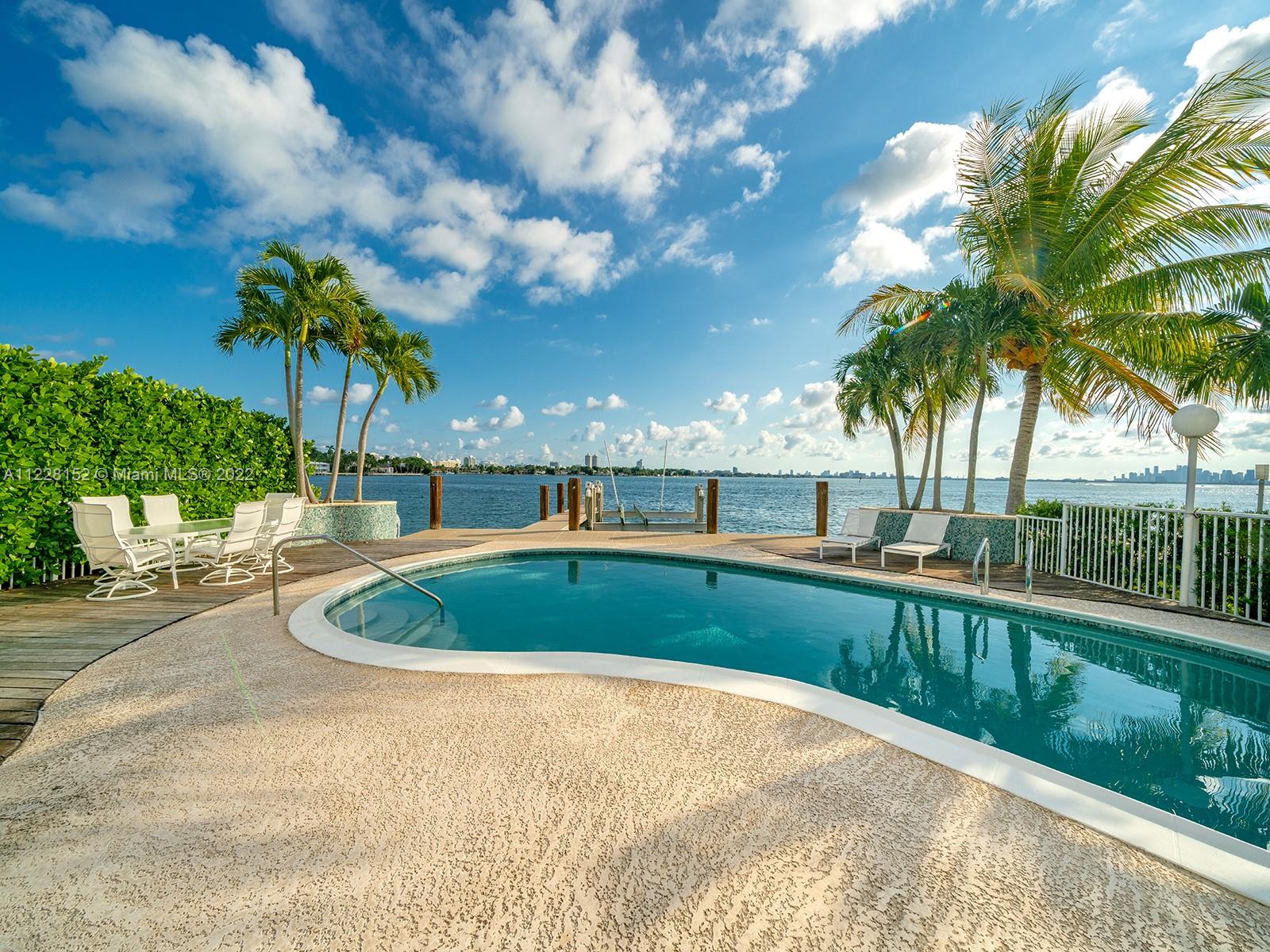 ISLE OF NORMANDY TROUVILL - Residential