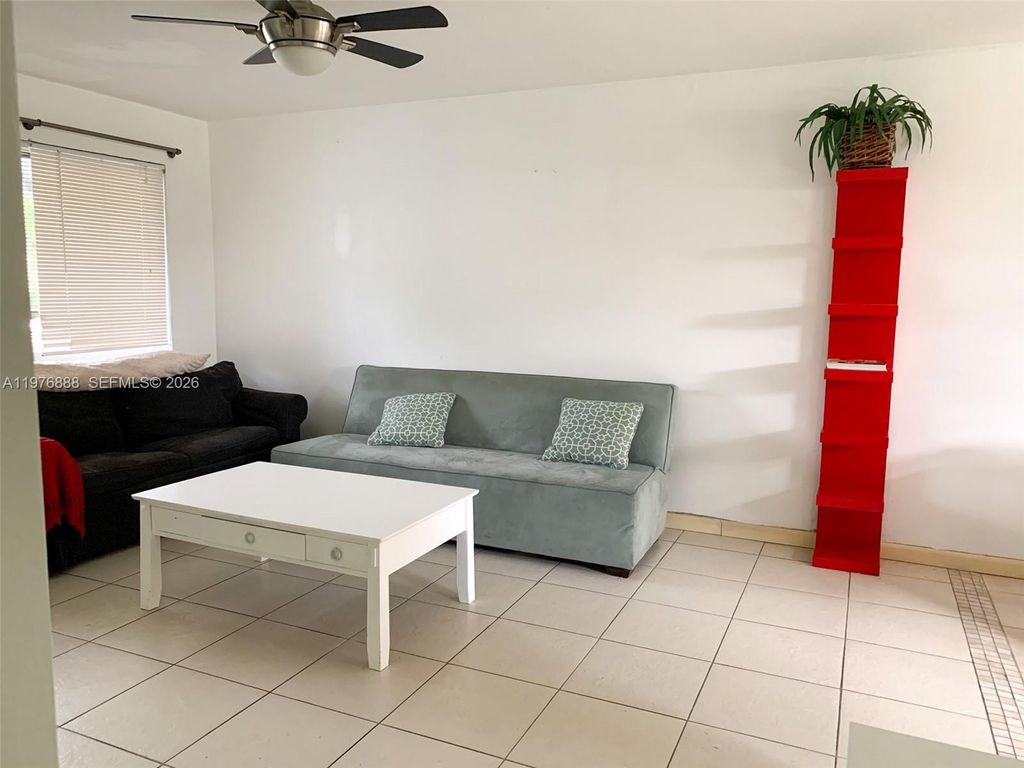 Photo of 1104 N 17th Ct #105, Hollywood, FL 33020 (MLS # A11976888)