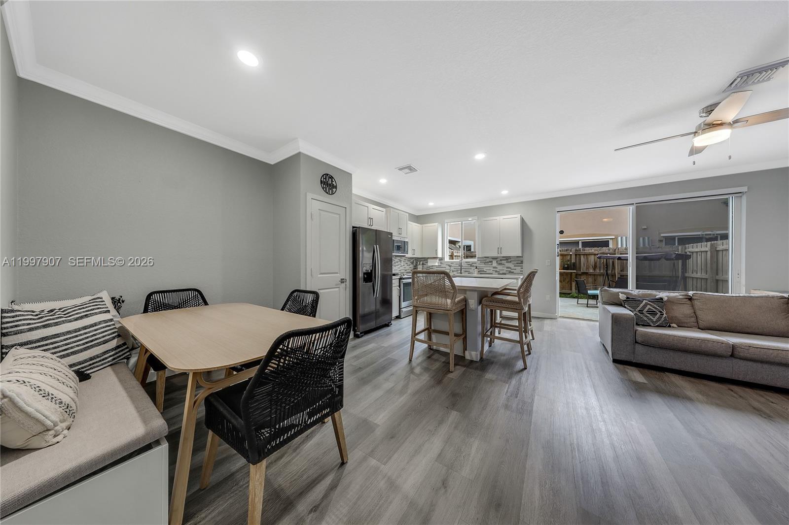 TOWNS AT SEASCAPE - Residential