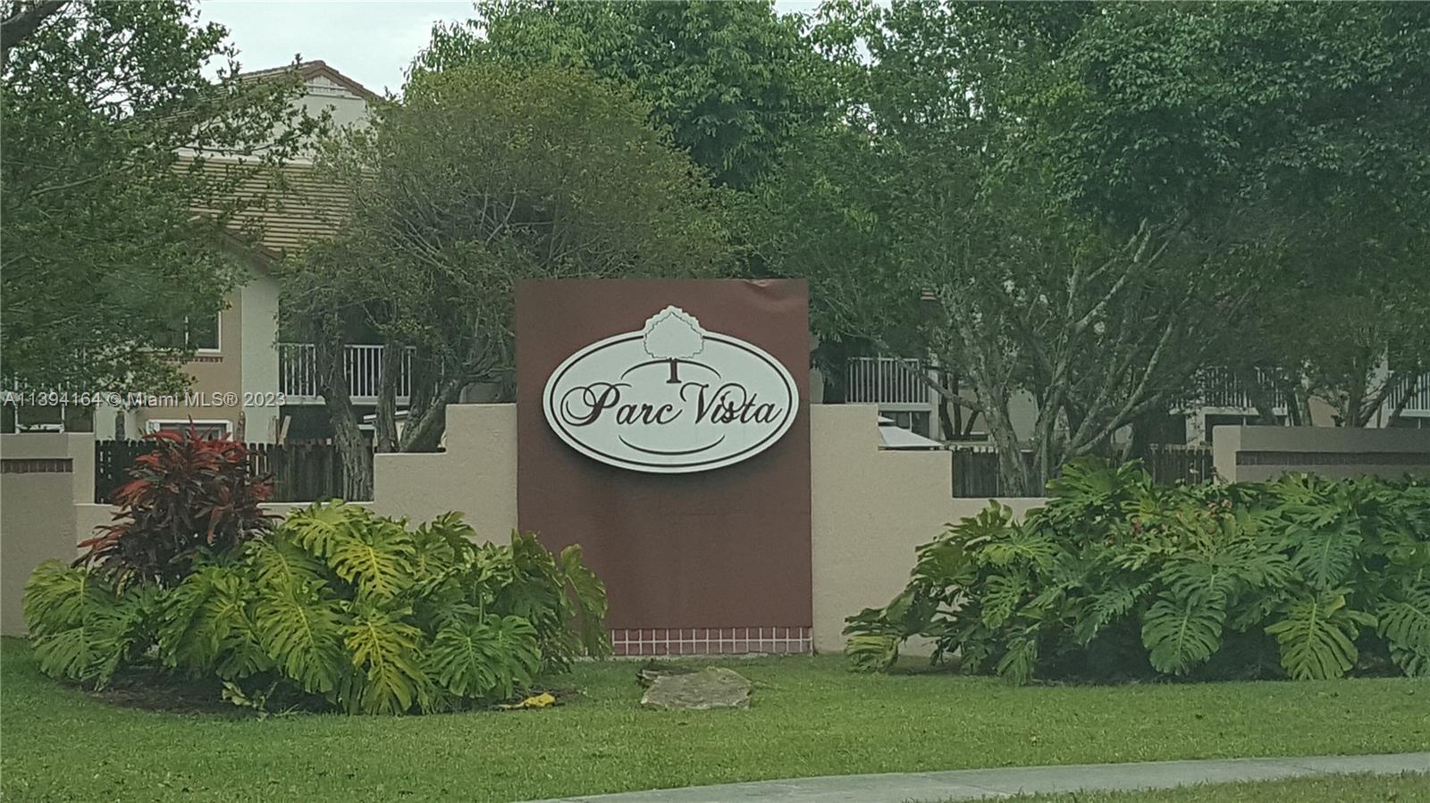This is a Perfect place for rent! Located in one of Miami secure neighborhoods with gated community, Beautiful, and cozy space area. Ready to move. Don’t lose this opportunity.