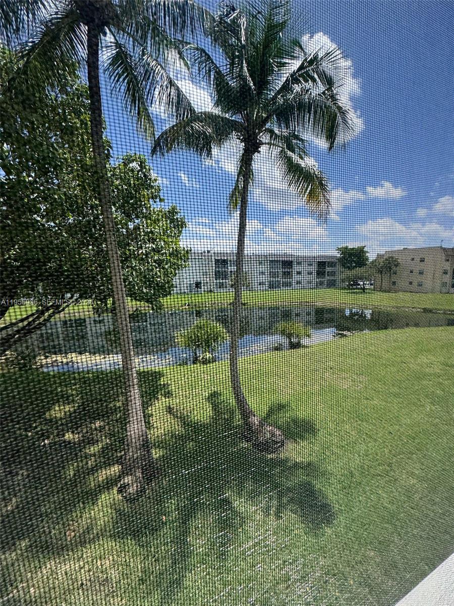 SUNRISE LAKES 51 CONDO - Residential Lease