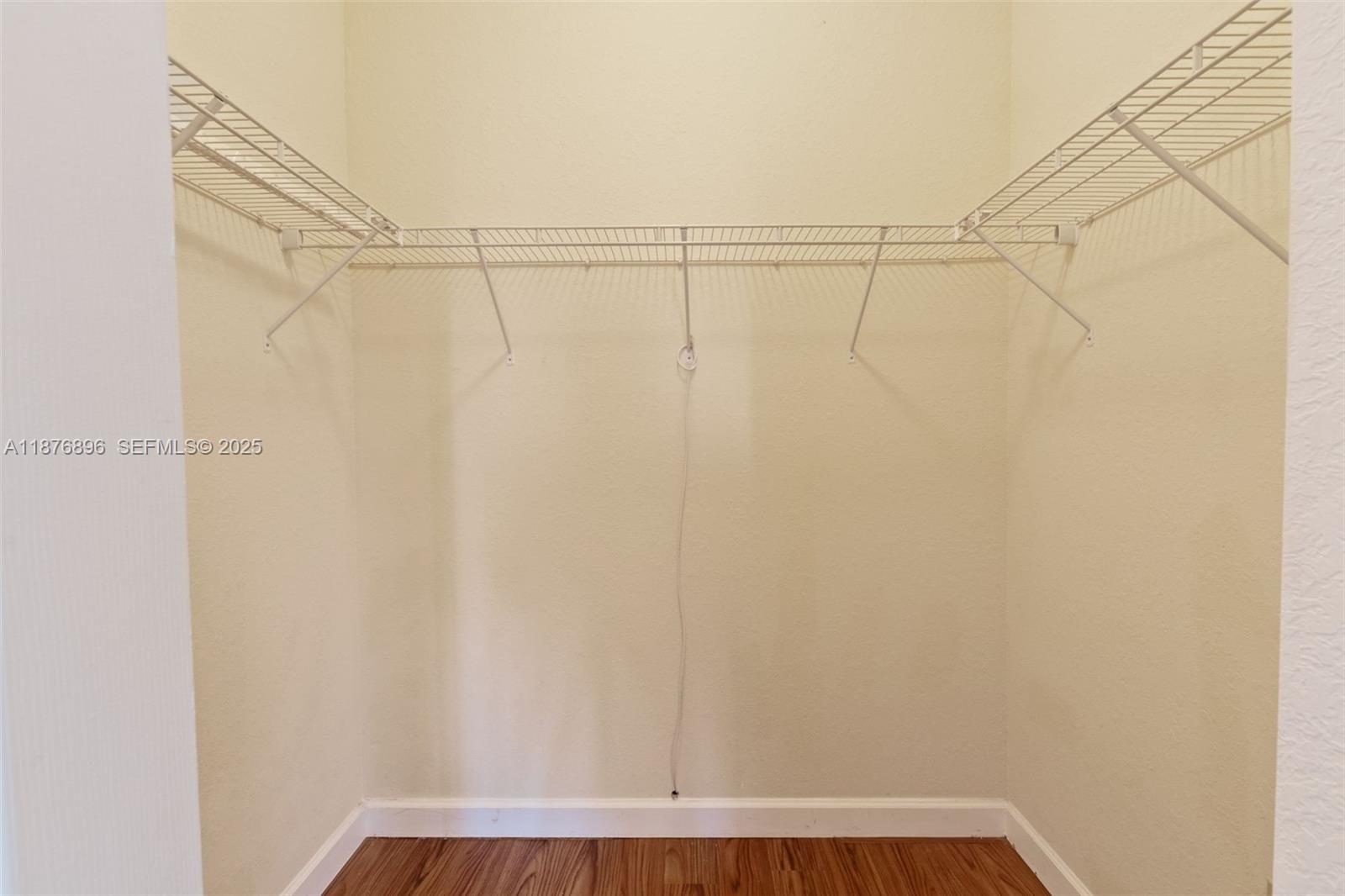 LAKES BY THE BAY EVE REPL - Residential Lease