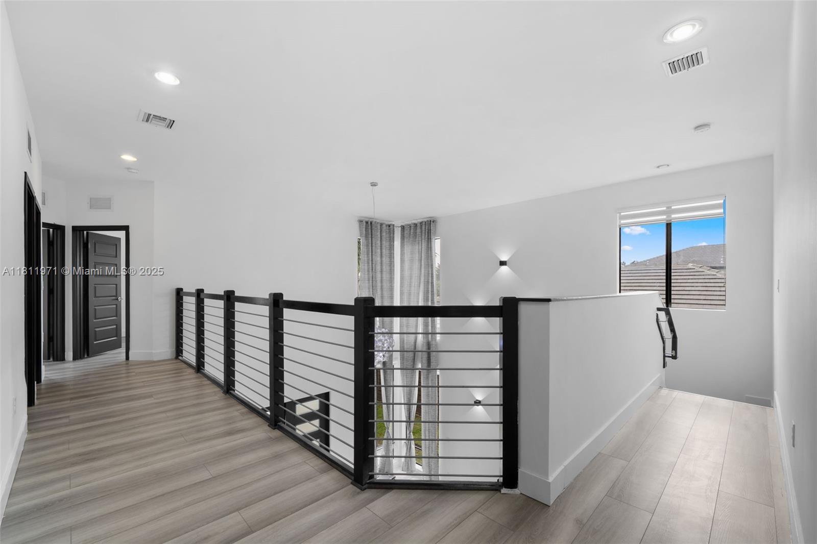 CRESTVIEW WEST - Residential