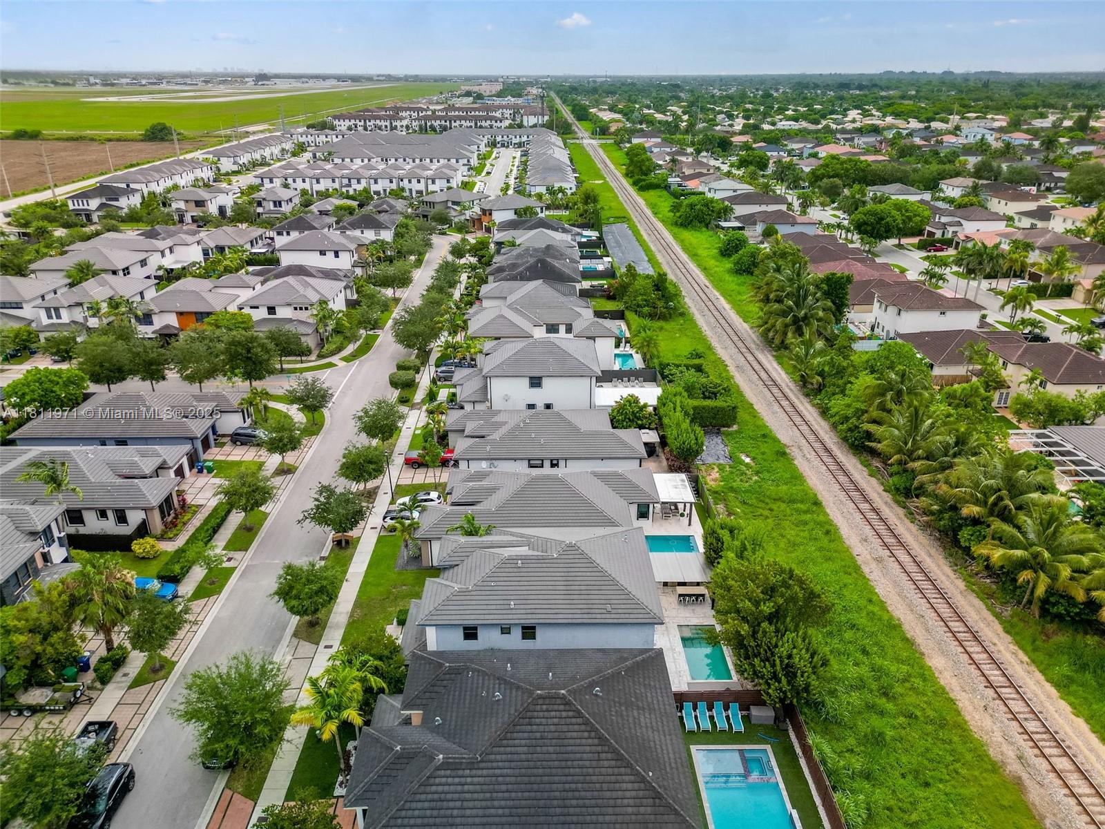 CRESTVIEW WEST - Residential