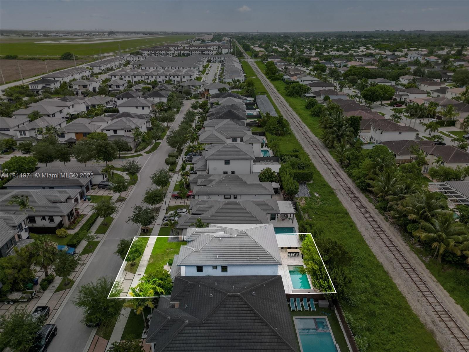 CRESTVIEW WEST - Residential