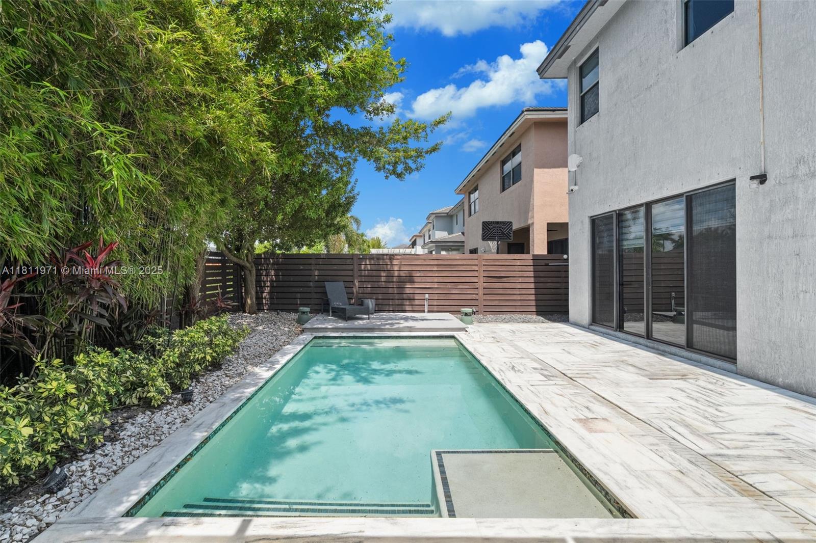 CRESTVIEW WEST - Residential