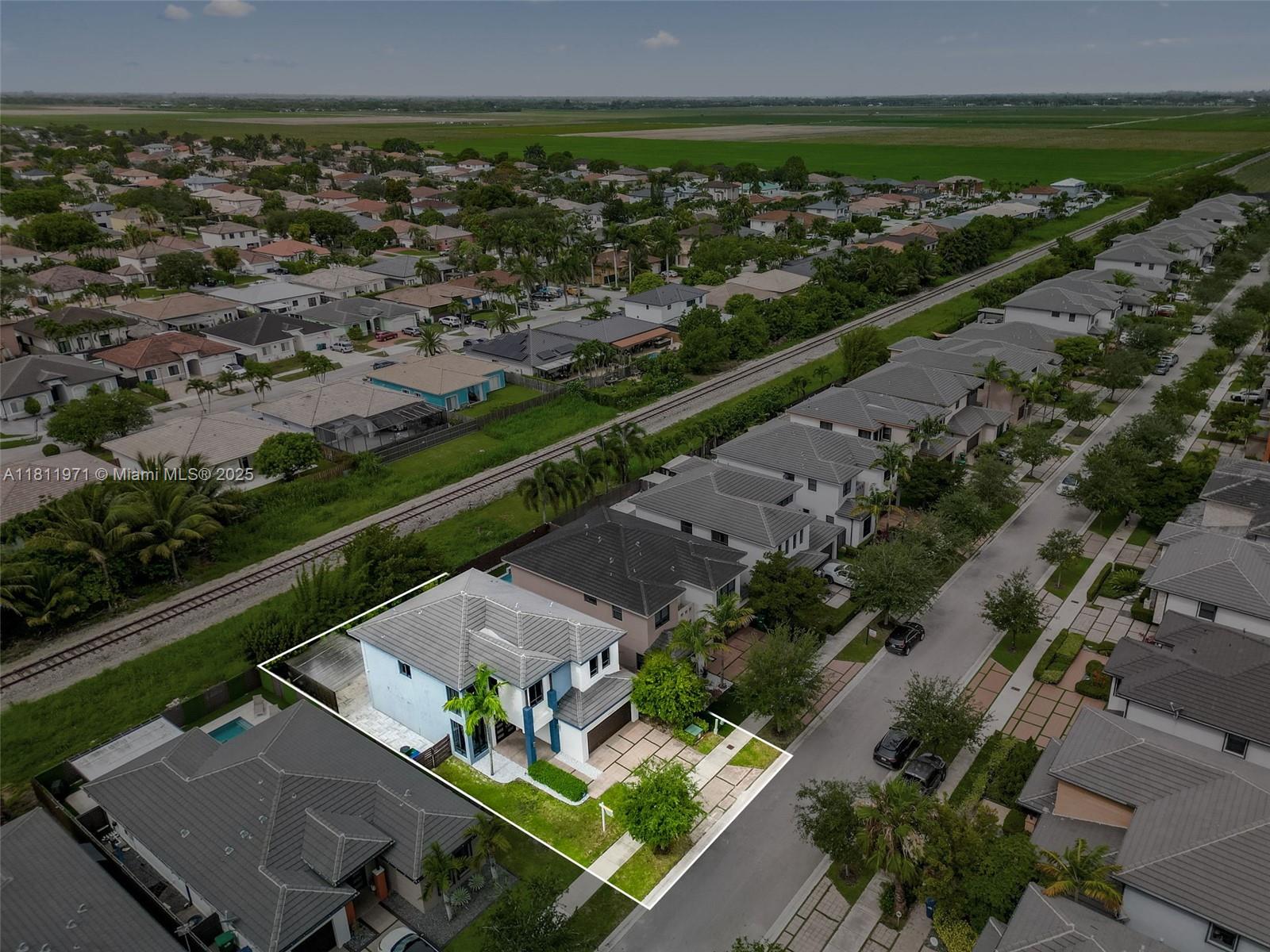 CRESTVIEW WEST - Residential