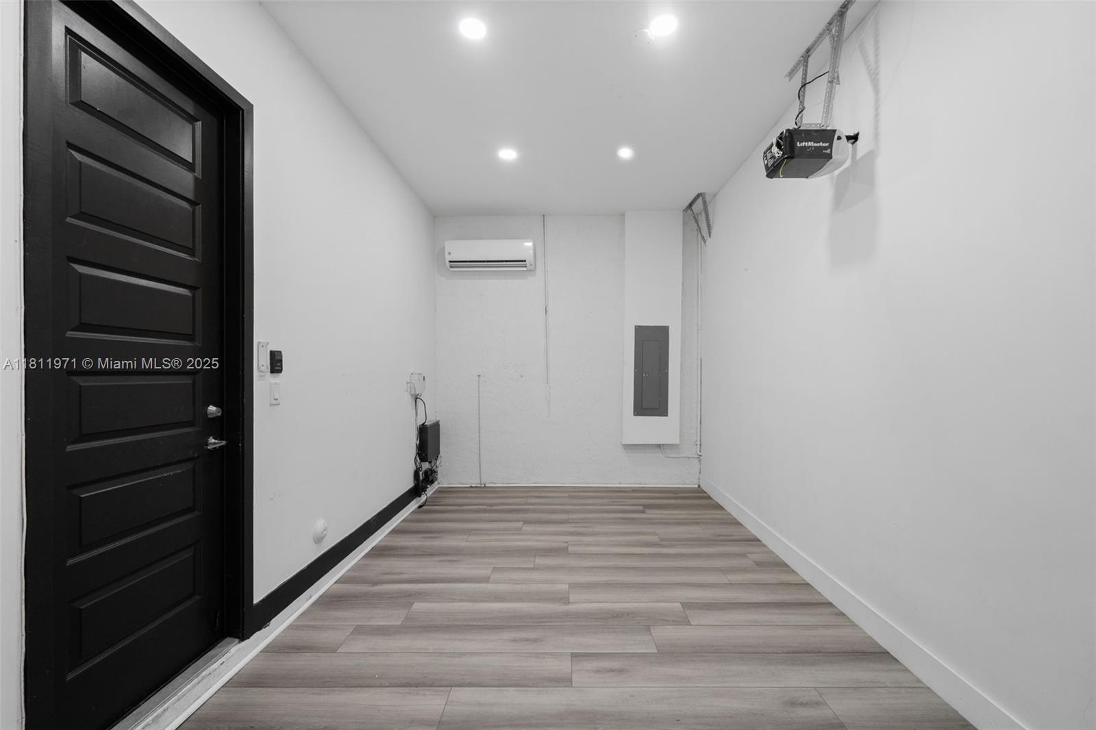 CRESTVIEW WEST - Residential