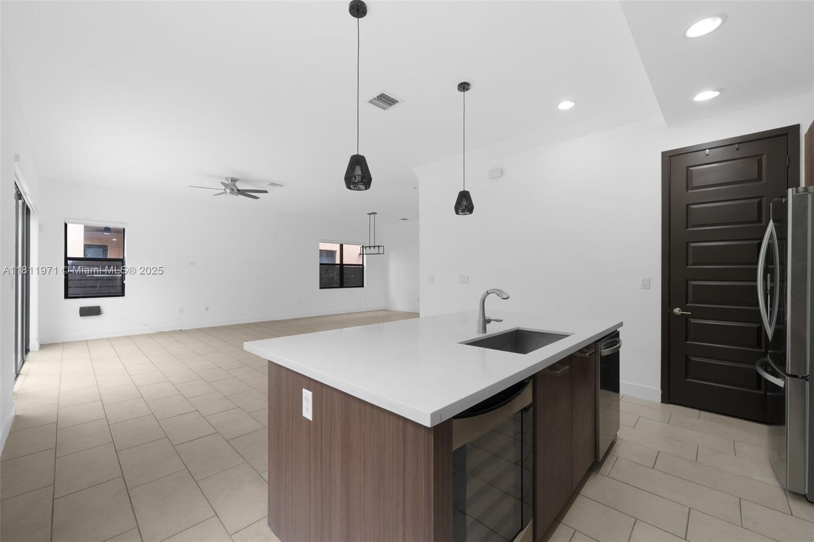 CRESTVIEW WEST - Residential