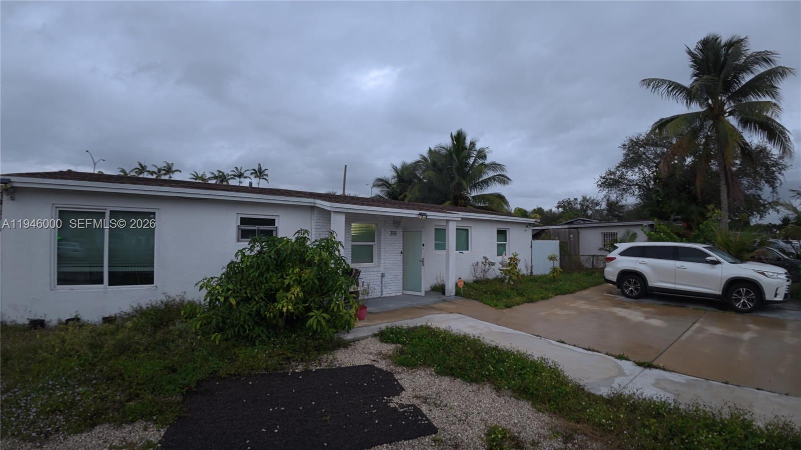 PINE TREE PARK - Residential