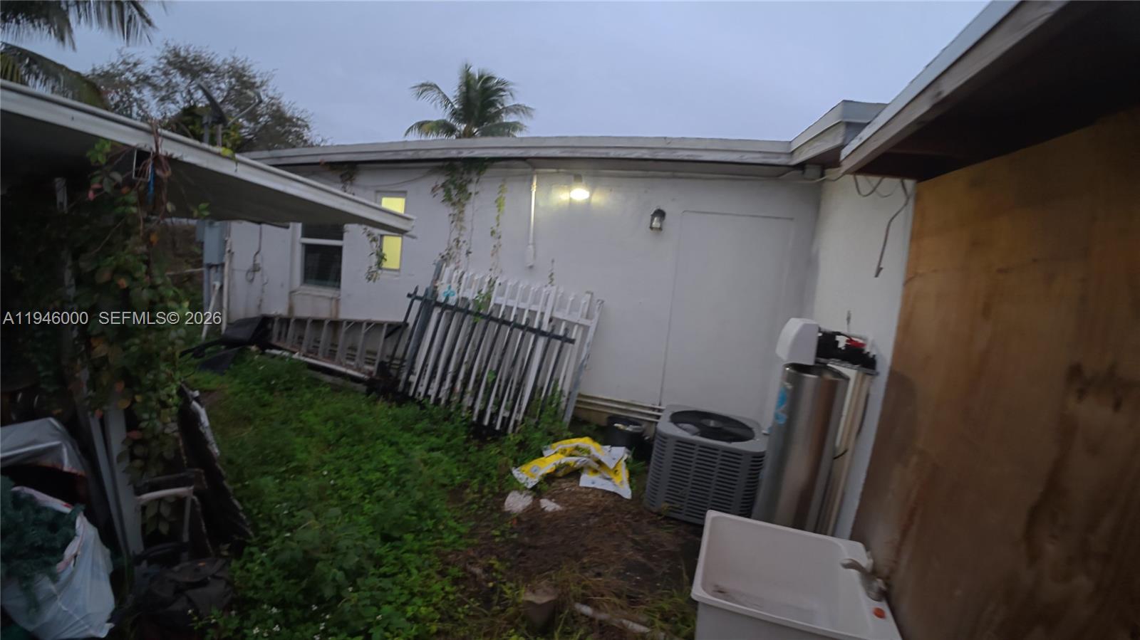 PINE TREE PARK - Residential