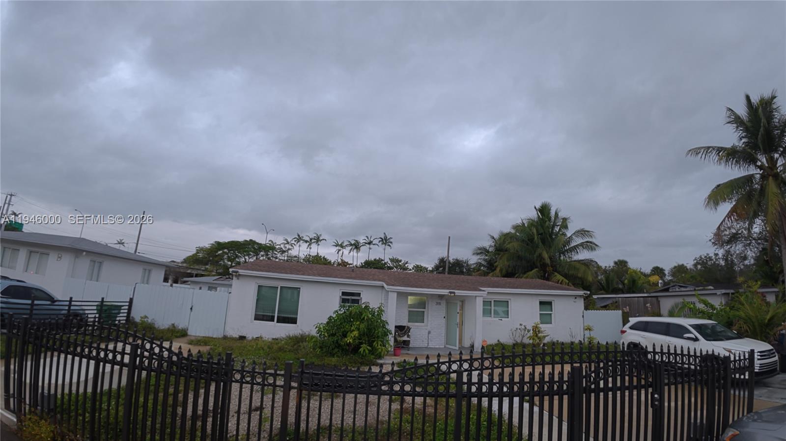 PINE TREE PARK - Residential