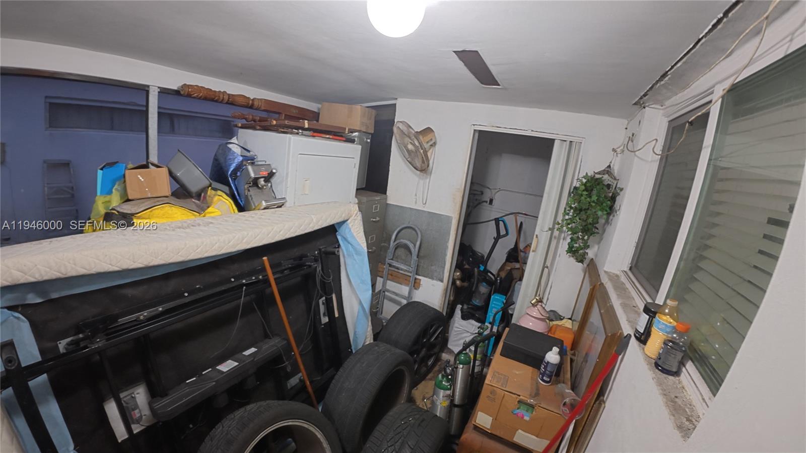 PINE TREE PARK - Residential