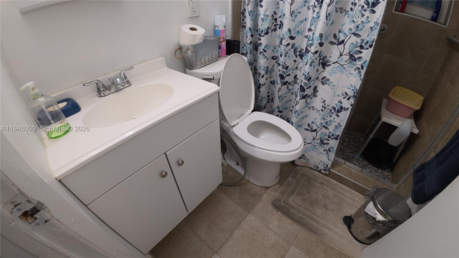 PINE TREE PARK - Residential