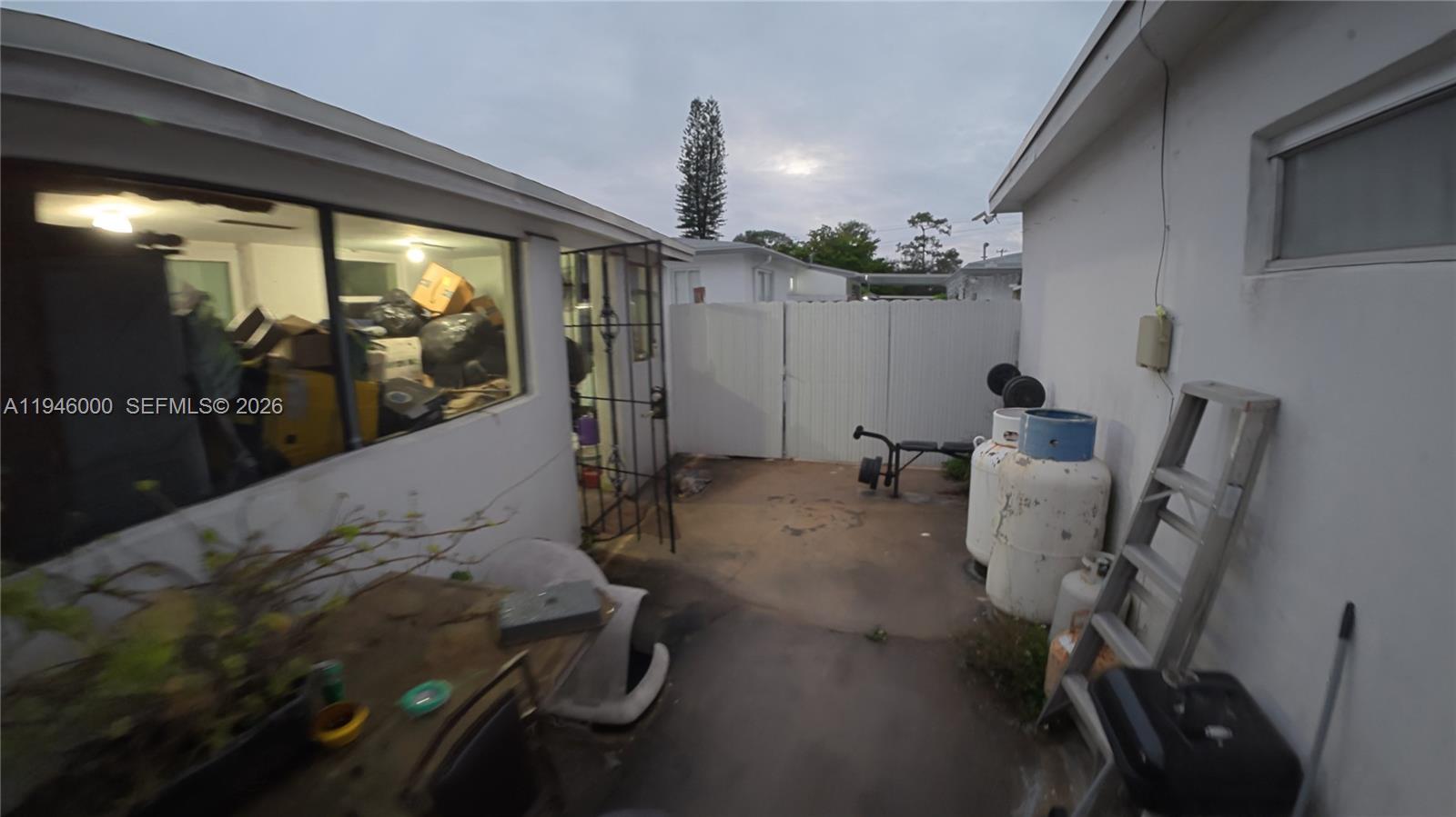 PINE TREE PARK - Residential