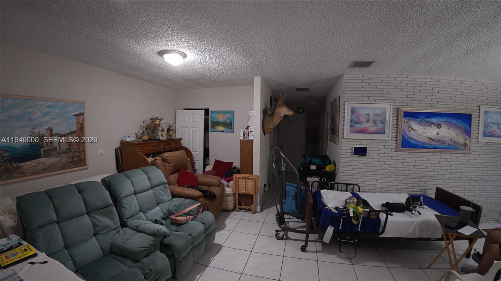 PINE TREE PARK - Residential