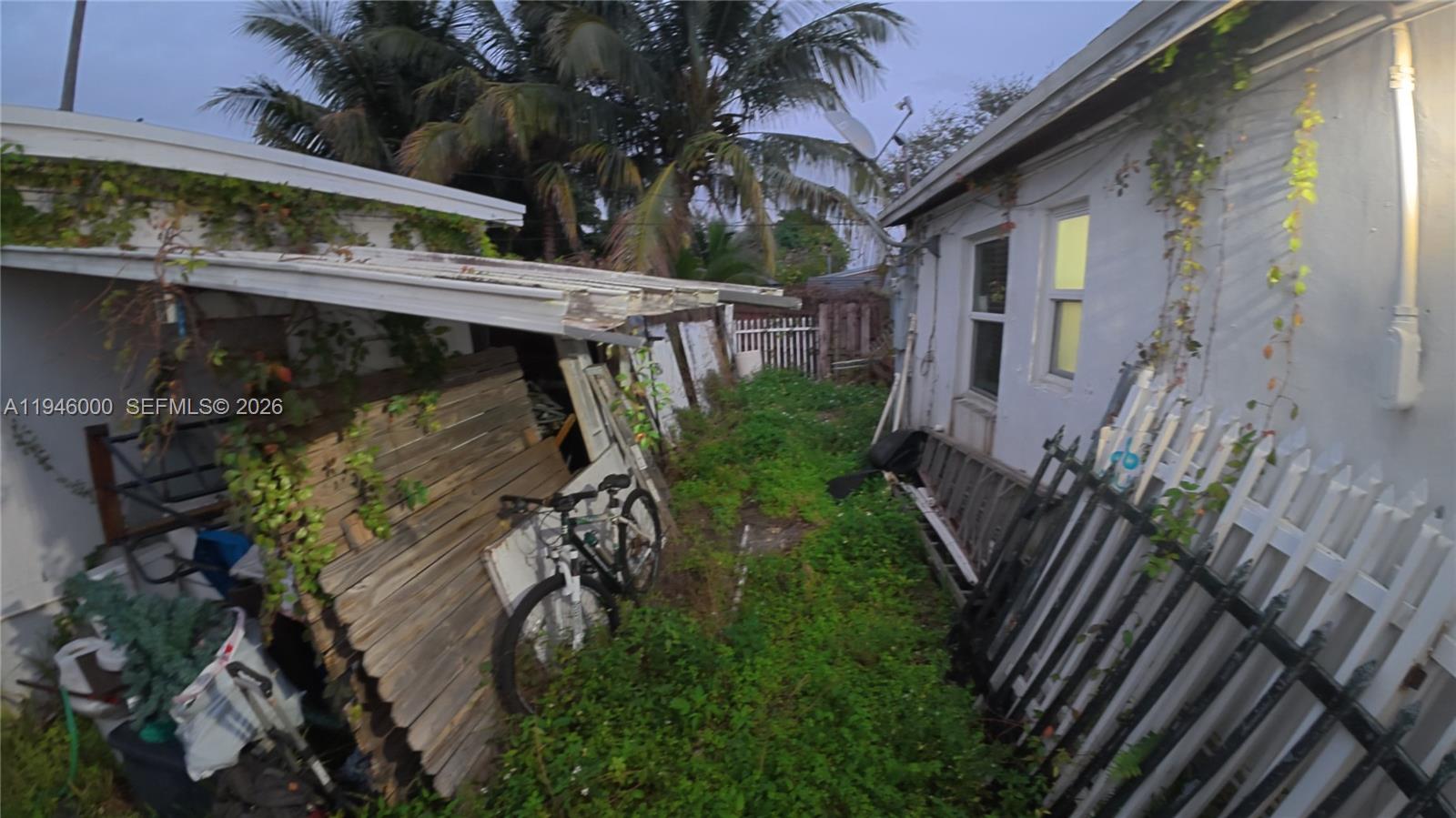 PINE TREE PARK - Residential