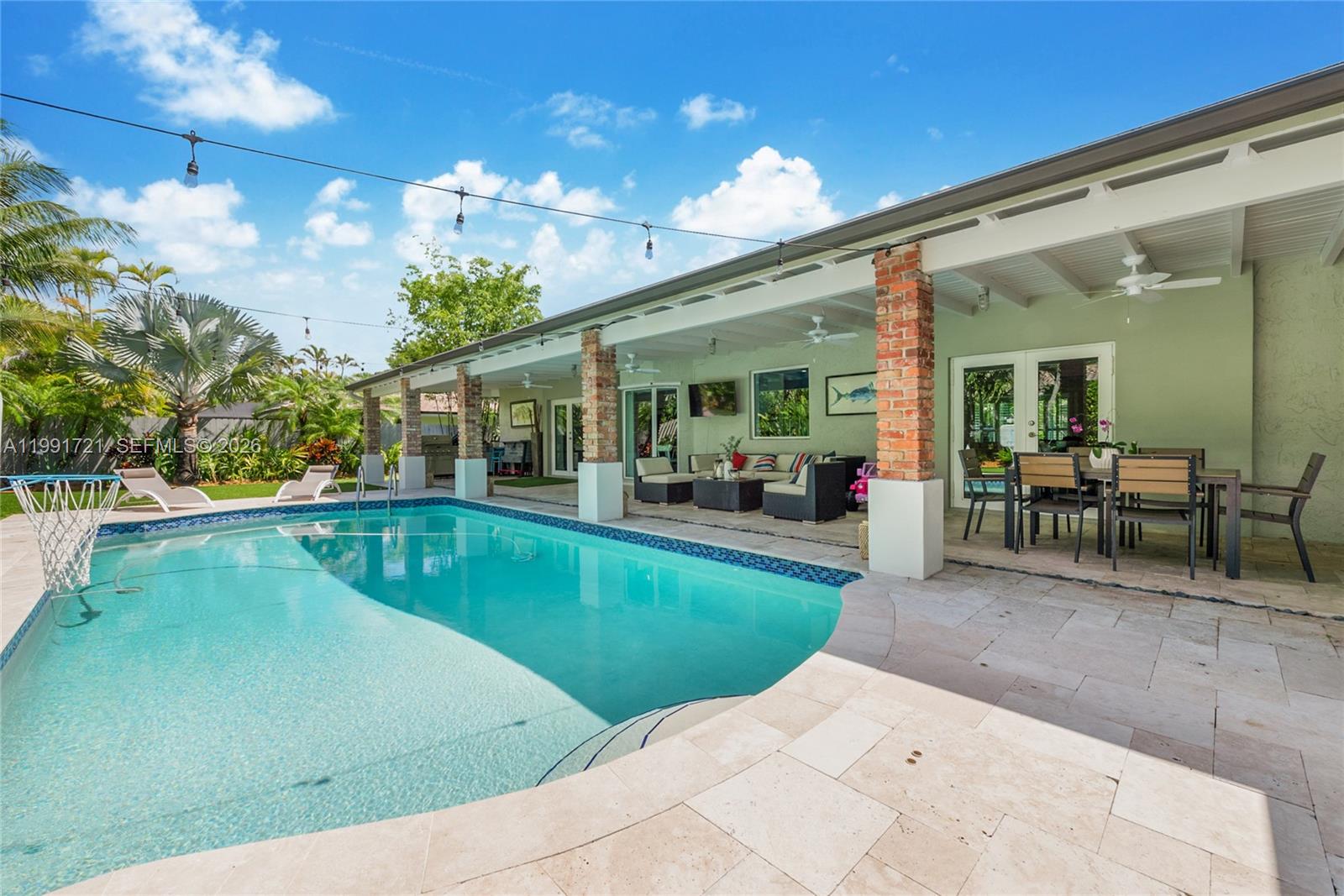 KENDALL EAST - Residential