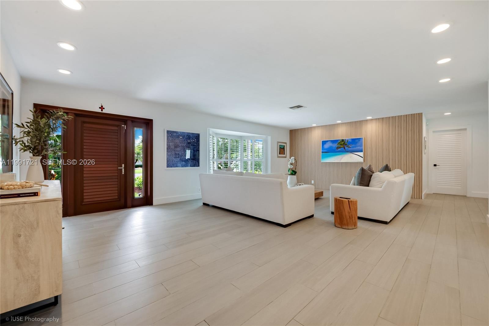 KENDALL EAST - Residential