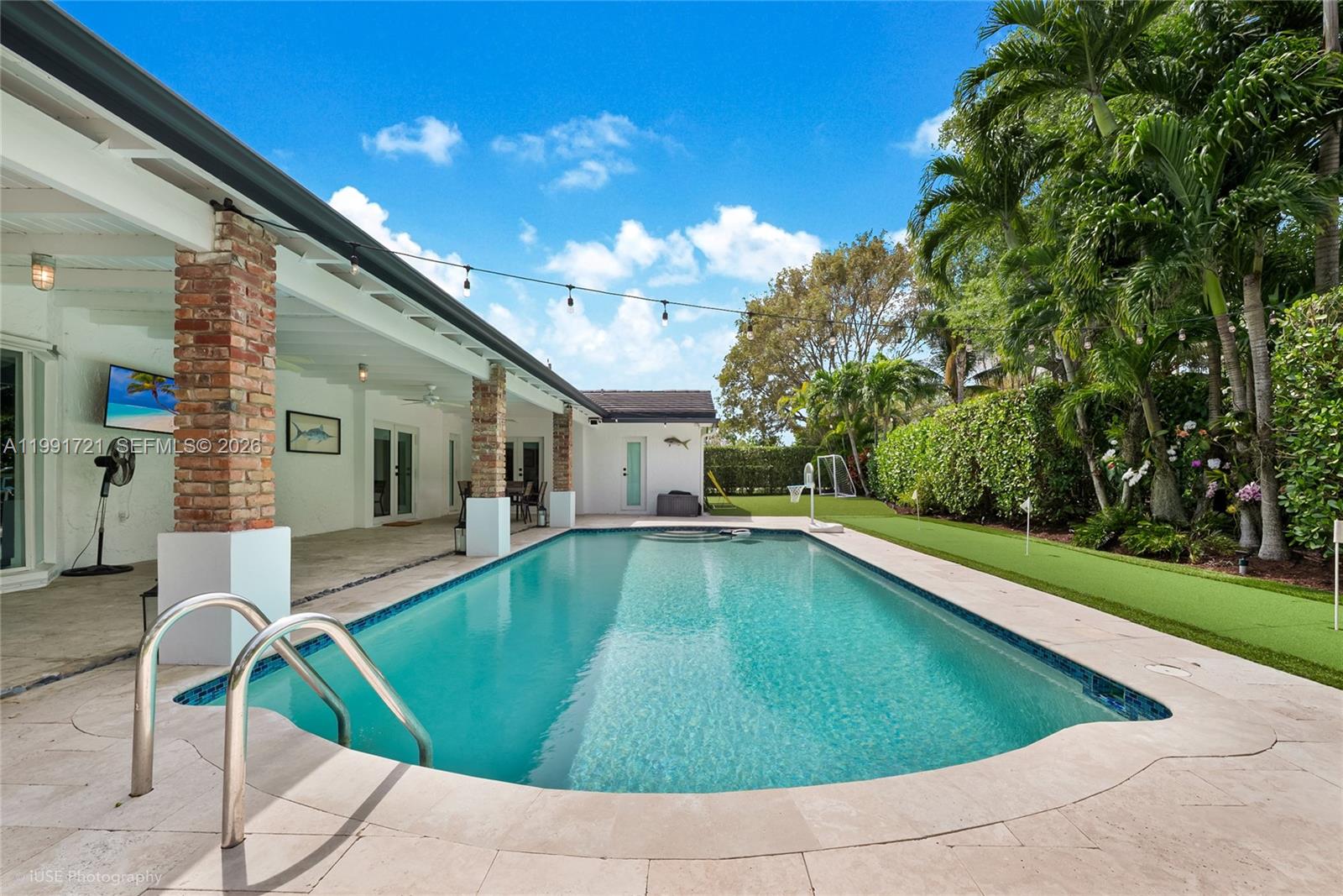 KENDALL EAST - Residential