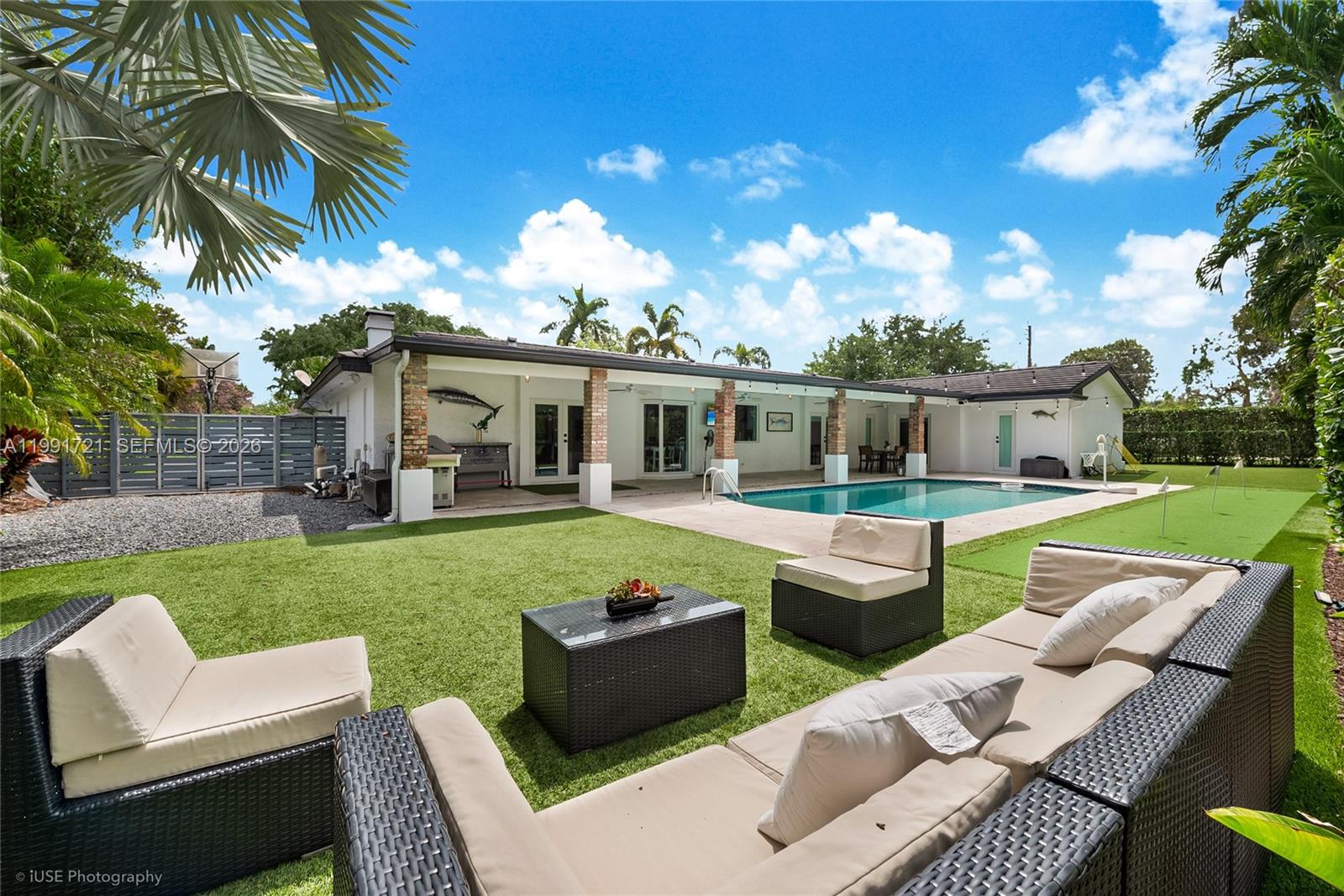 KENDALL EAST - Residential