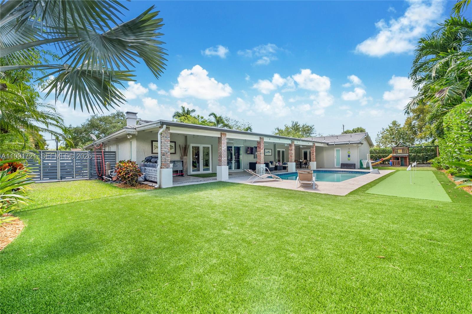 KENDALL EAST - Residential