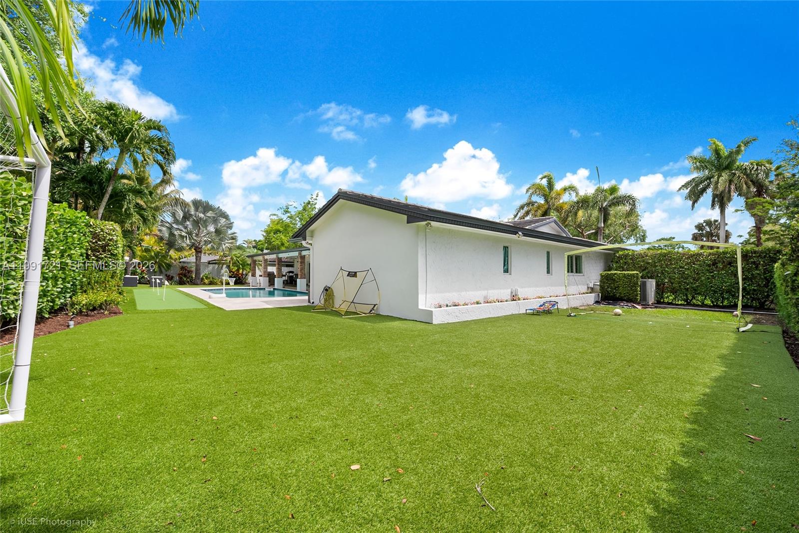 KENDALL EAST - Residential