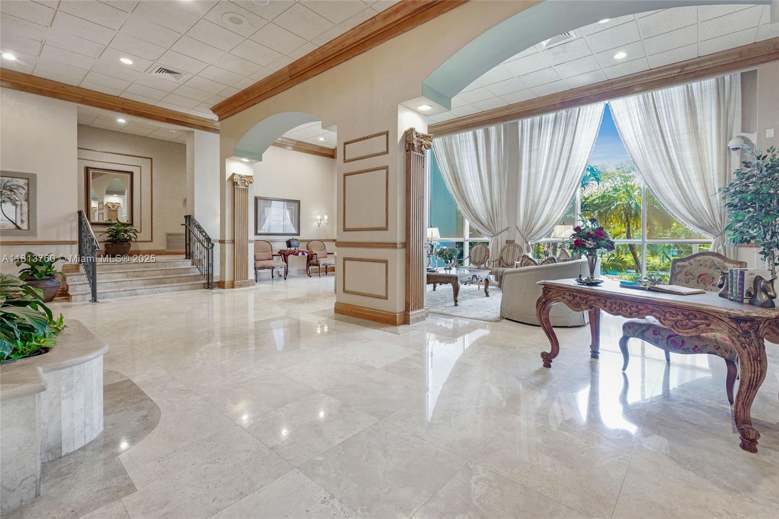 PLAZA SOUTH CONDO - Residential